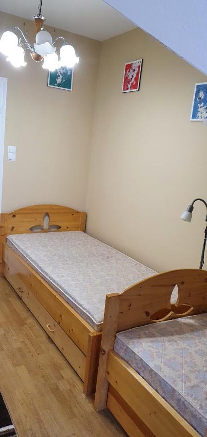 Vénusz Apartman Cserkeszőlő Esterno foto