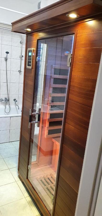 Vénusz Apartman Cserkeszőlő Esterno foto